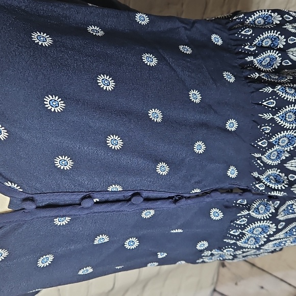 Loft Lot of 2 Tops Size Large Navy/White/Black - Picture 3 of 12